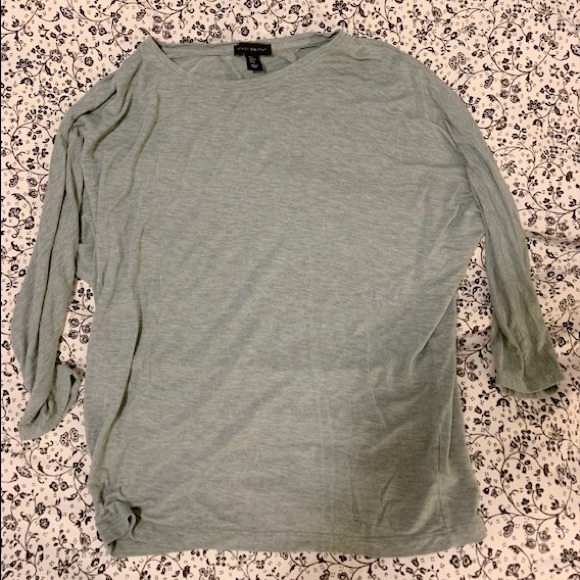 Simple blue-green shirt - Picture 2 of 3